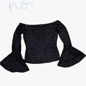 g by guess size small of the shoulders, bell sleeve